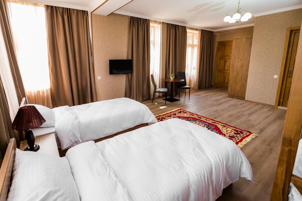 Metekhi'S Galavani Hotel Tbilisi Quarto foto