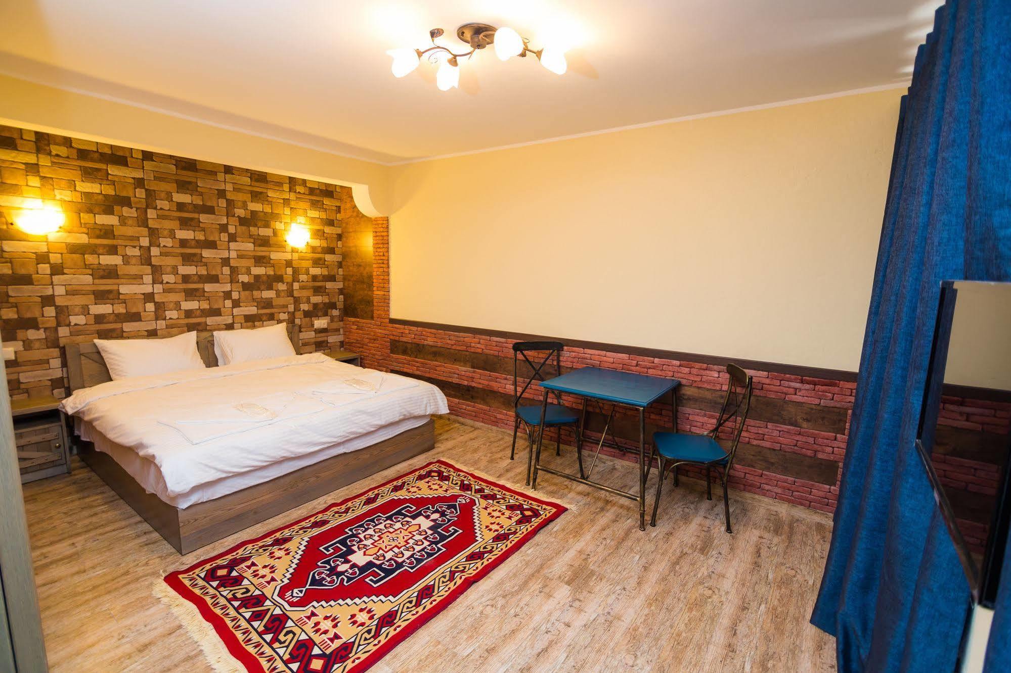 Metekhi'S Galavani Hotel Tbilisi Exterior foto